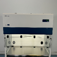 ESCO 4' PCR Cabinet image 2